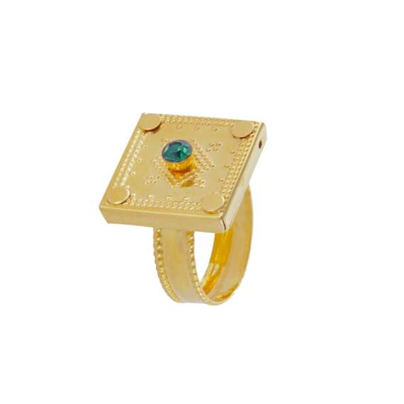 Al Sulaiman Jewellers 21K Gold Ring with Green Stone